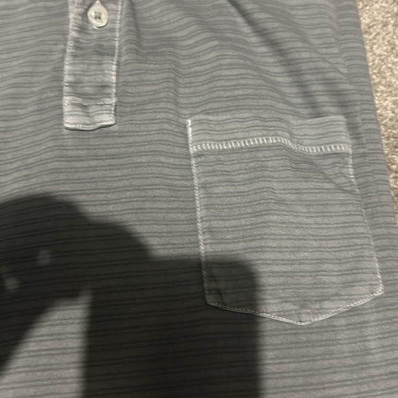 Vineyard Vines men’s Island polo. Size L. Gray striped. Great condition - Picture 3 of 4